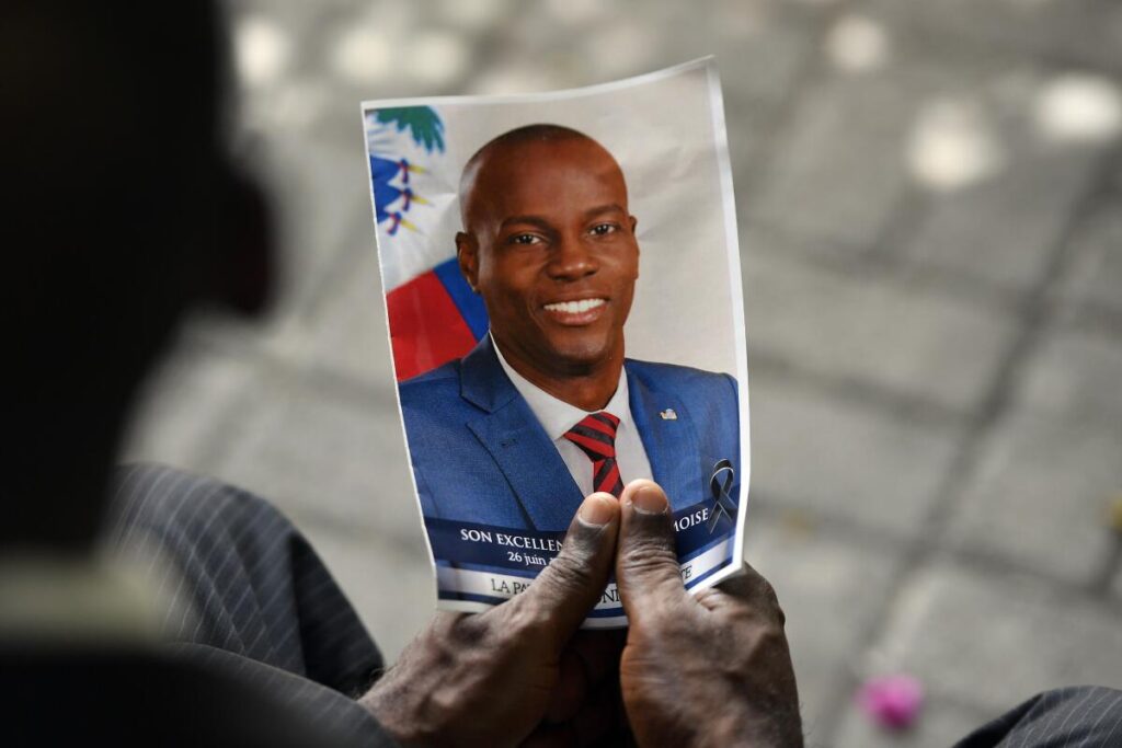 Moise fue asesinado por un grupo de mercenarios internacionales en su residencia en Pétion-Ville.